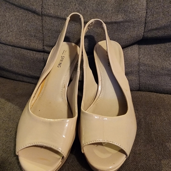 Call is Spring, heel - Picture 2 of 4